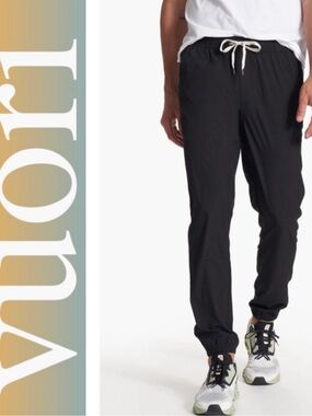 Vuori Mens Black lightweight Joggers‎ Drawstring Size large